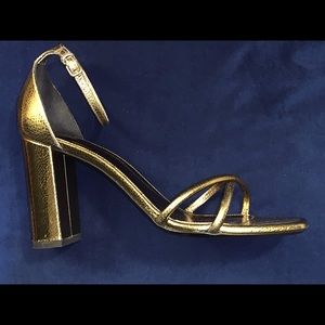 Saint Laurent Lou Lou Crisscross 95 Metallic Leather, 39.5